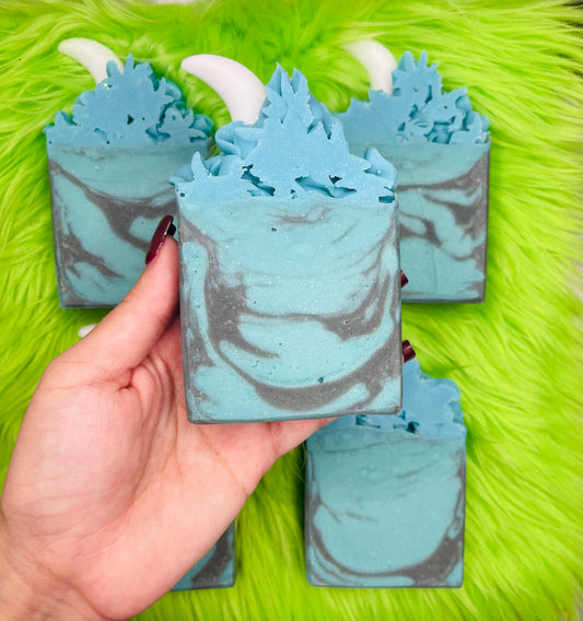 BLUE MOON 🌙 Dolce & Gabbana Light Blue Women Type Fragrance Oil- Shipping on Dec 17.