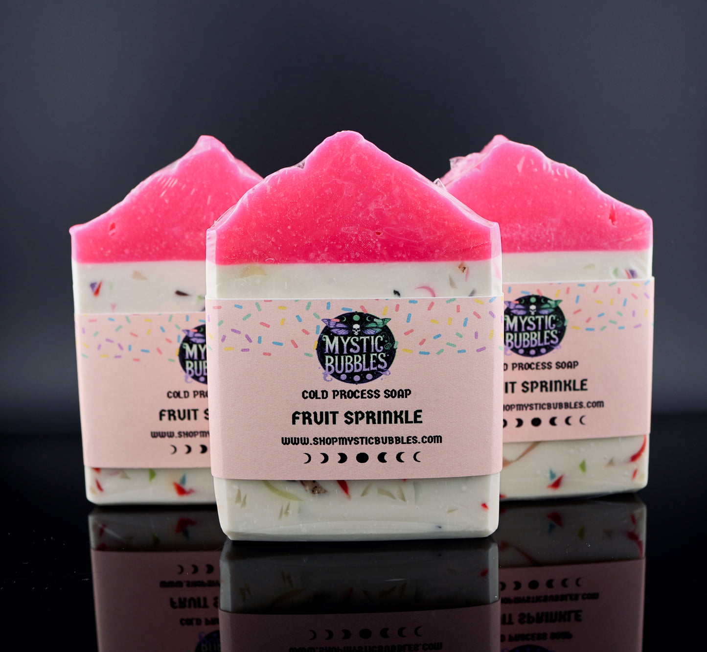 Jabón Artesanal en barra "Salpicaduras Frutales"- fragancia de rebanadas de fruta. Para piel normal a seca.