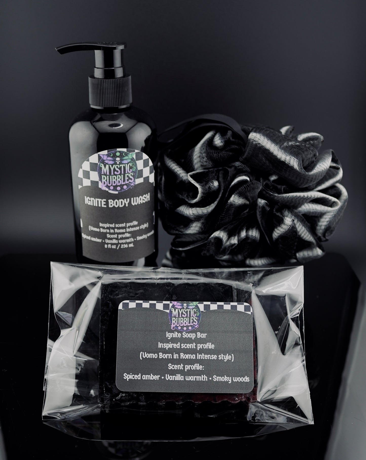 Paquete para el Día del Padre Ignite | Lujoso regalo de ducha para él - fragancia inspirada en Uomo Born in Roma Intense de Valentino. Incluye gel de ducha, jabón en barra con carbón activado y esponja de ducha.
